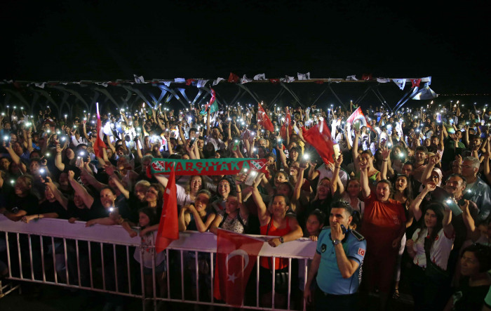 Bayrakları Hazırlayın