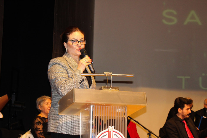 Karşıyakalı Bilge &Ccedil;ınarlar&rsquo;dan Anadolu T&uuml;rk&uuml;leri Konseri